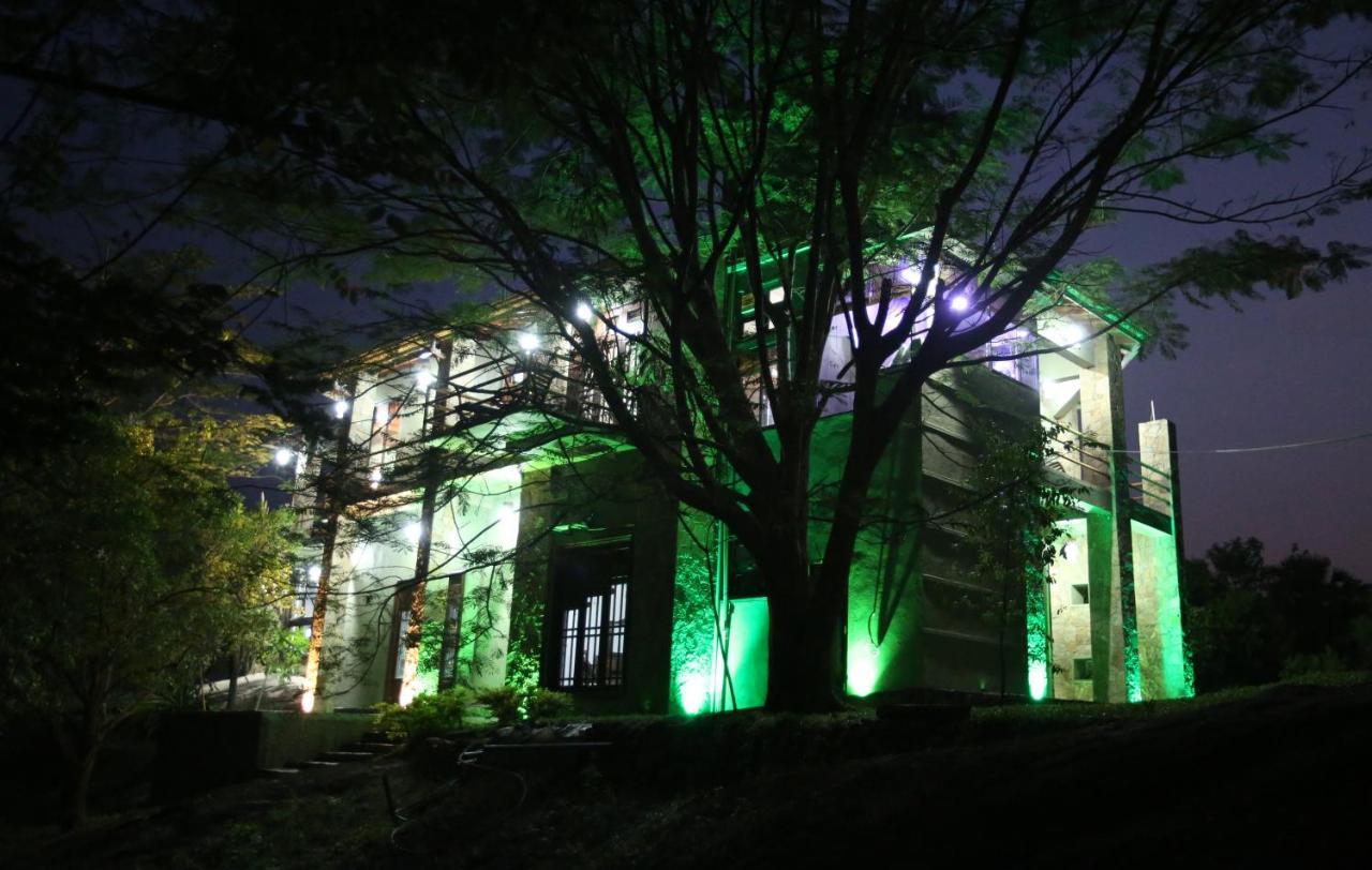 Green Castle Kandy Exterior foto
